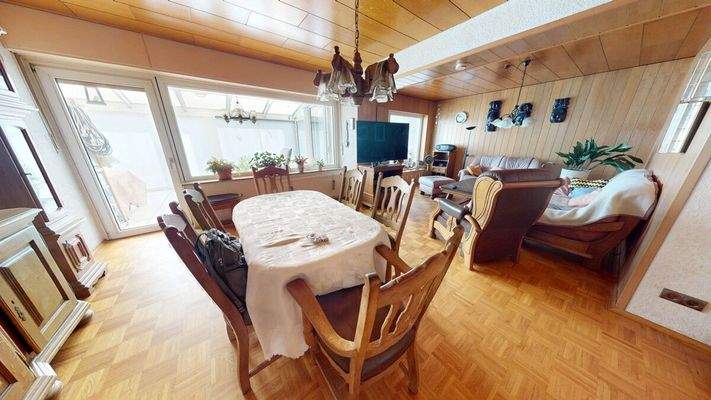 Wohn- und Essbereich UG