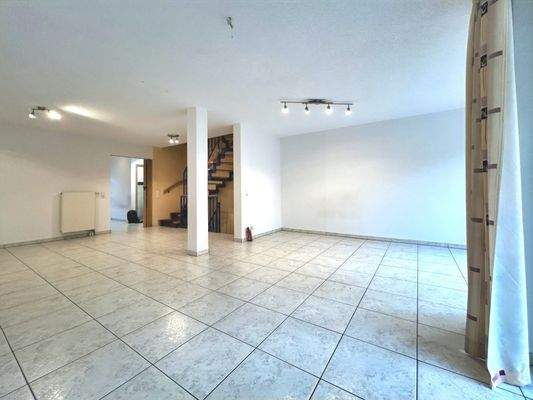 Erdgeschoss: Wohn-/Esszimmer