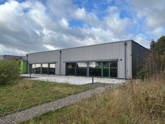 Fitahlle Terasse außen.jpg