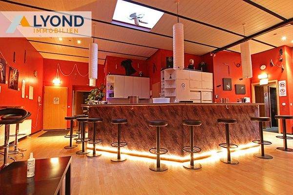 Aufenthaltsbereich & Bar Erotikclub