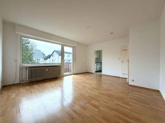 Wohnzimmer im 1. OG links