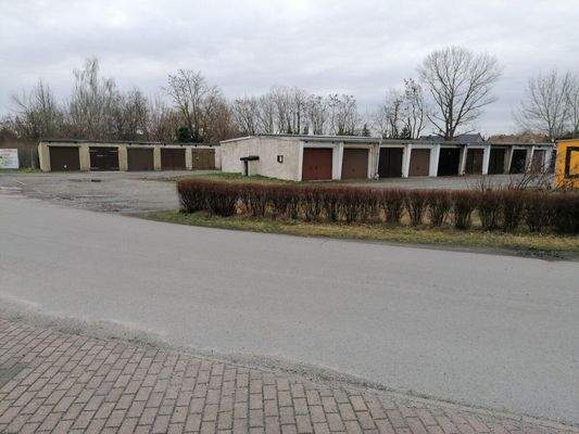 Garagenhof Elsterwerda, Lindenweg