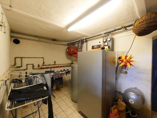  UG | Heizraum - GASZENTRALHEIZUNG