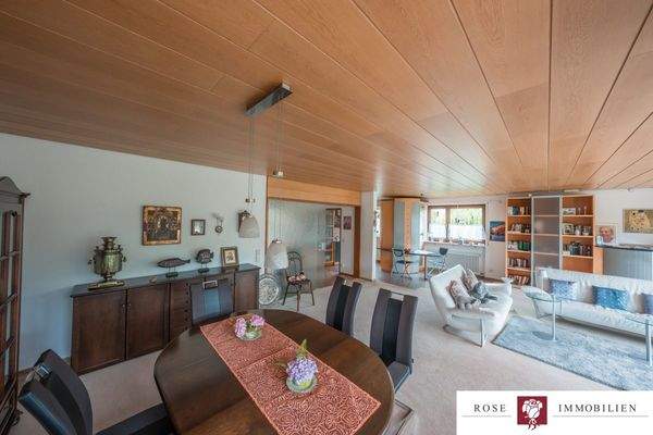 Wohn- und Esszimmer Bild 4