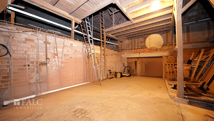 Scheune Innenansicht II