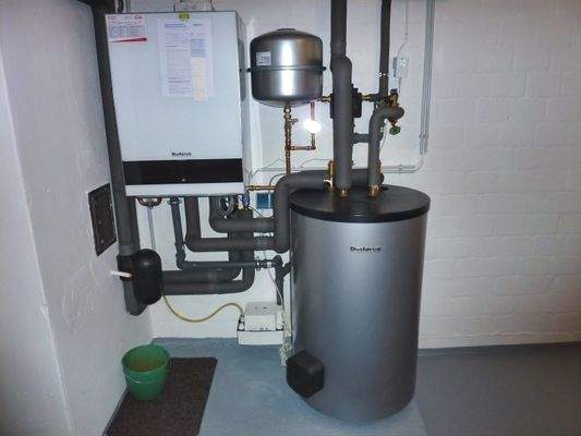 Heizungstechnik im Keller