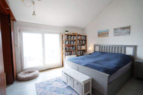 Schlafzimmer mit eigenem Bad und Dachterasse