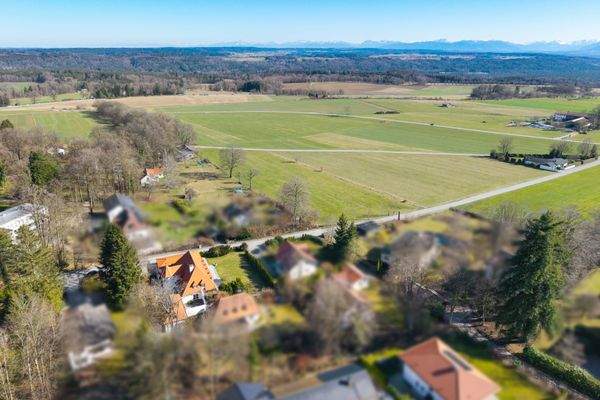 Traumlage vor den Alpen