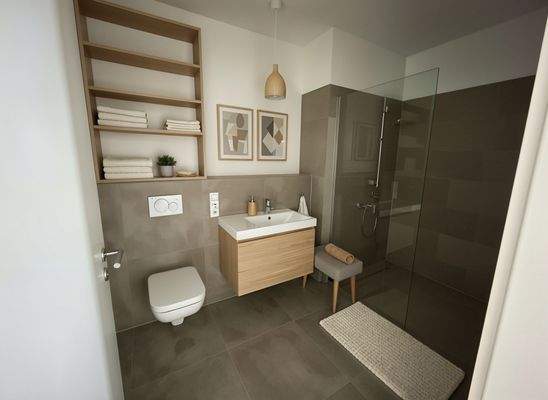 Badezimmer- (KI generiert)