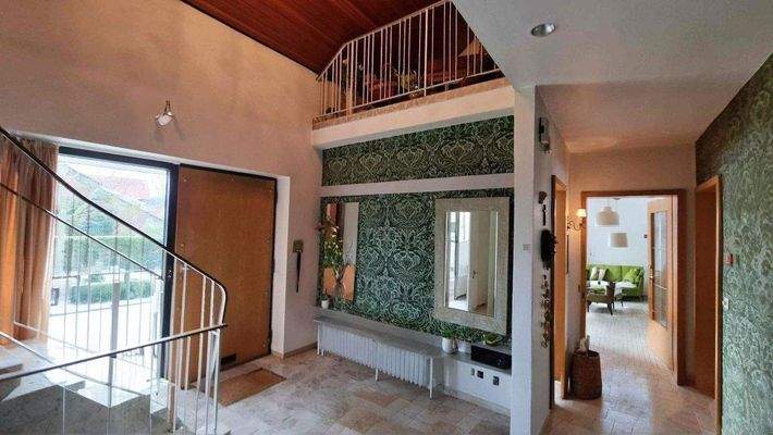 Eingangsbereich mit Galerie