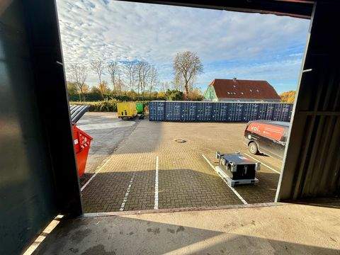 Lübeck Halle, Lübeck Hallenfläche