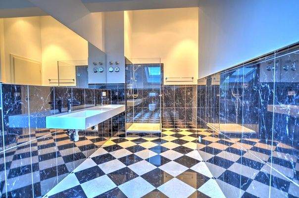 Stylisches Badezimmer