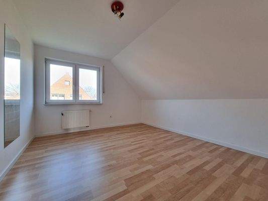 Helles Dachgeschosszimmer