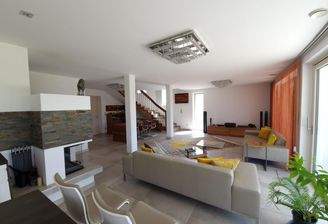 WhatsApp Image 2024-02-01 at 12.03.47 (2).jpeg