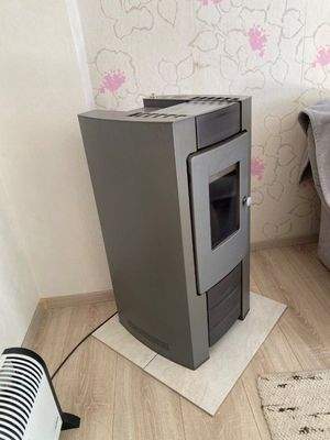 Pelletofen im Hinterhaus