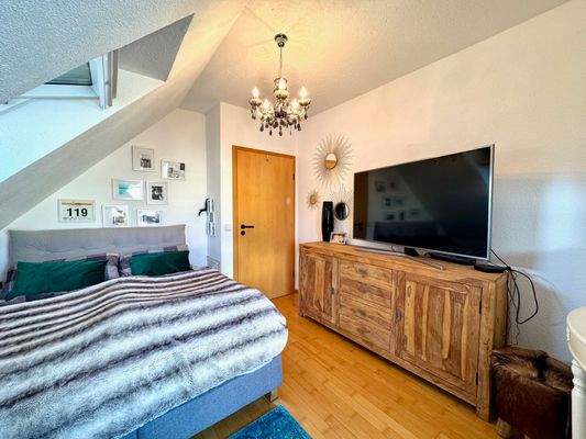 B4 Schlafzimmer Bild 2.jpg