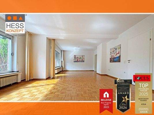 Heller Wohn-/Essbereich