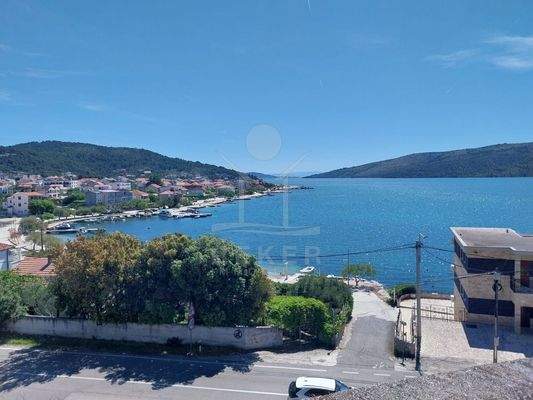 Einfamilienhaus mit Panoramablick auf die Bucht