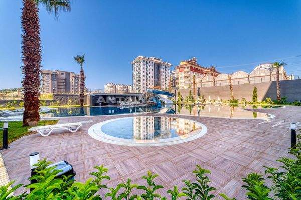 Luxury Apartments in a Residential Complex in Alanya