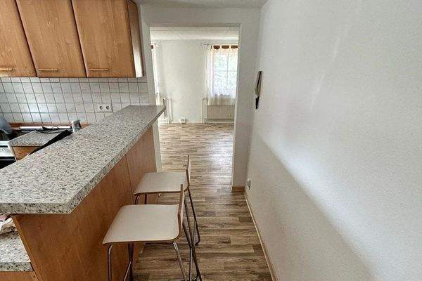 Küche/Durchgang ins Wohnzimmer im OG