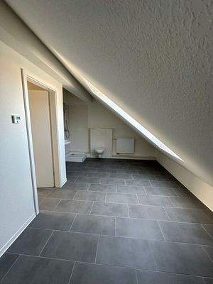 2. Bad (Dachgeschoss)