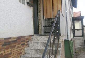 Treppe zum Hauseingang