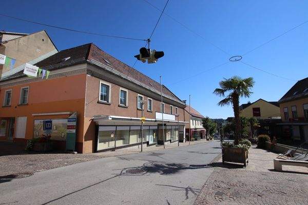 Wohn- und Geschäftshaus mit 550m² im Zentrum von Feldkirchen