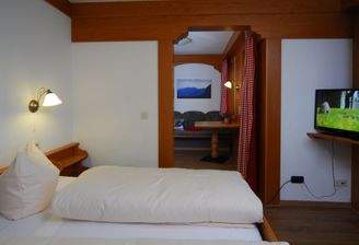 Beispiel Personalzimmer 4