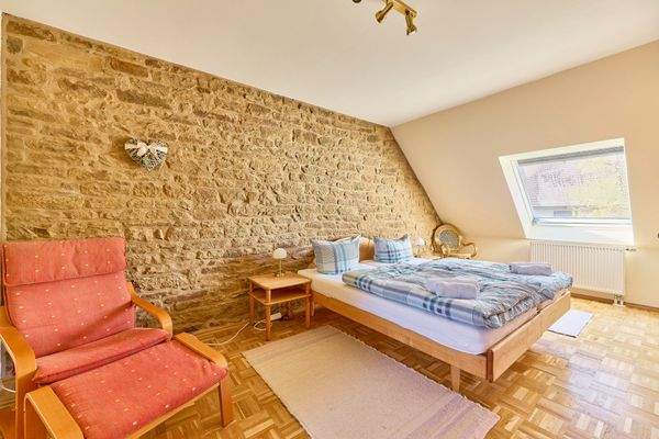 19 Gästezimmer.jpg