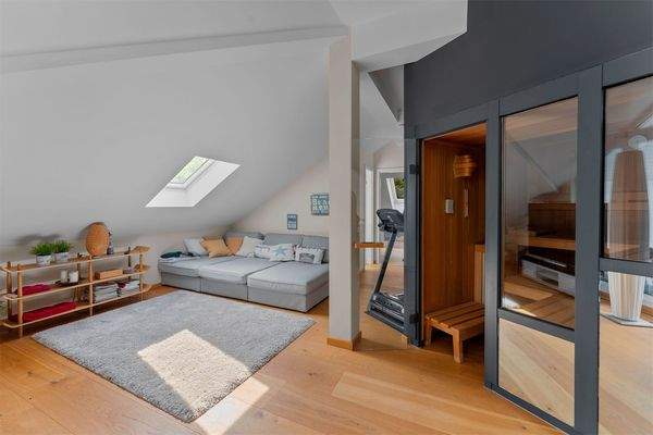 DESIGNER-DACH MIT SAUNA