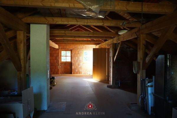 das ausbaufähige Dachgeschoß