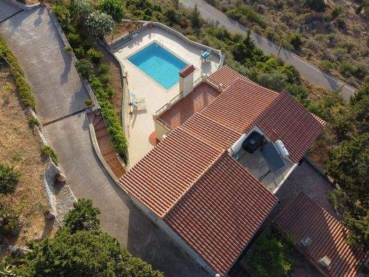 Luxuriöse Villa mit atemberaubendem Panoramablick