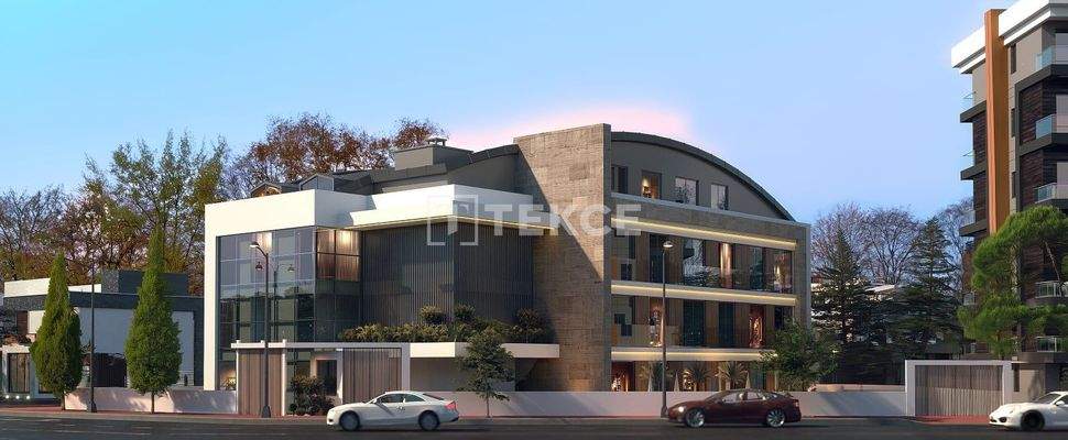 Flats in a Complex with Pool in Güzeloba, Antalya