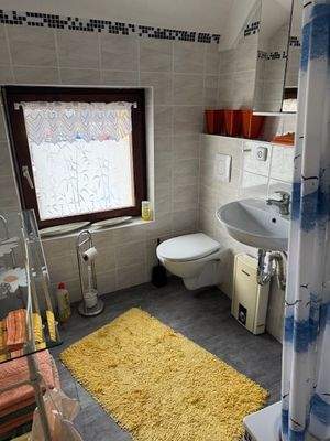 Haus Wadern, Oberstr. Duschbad 1.jpeg