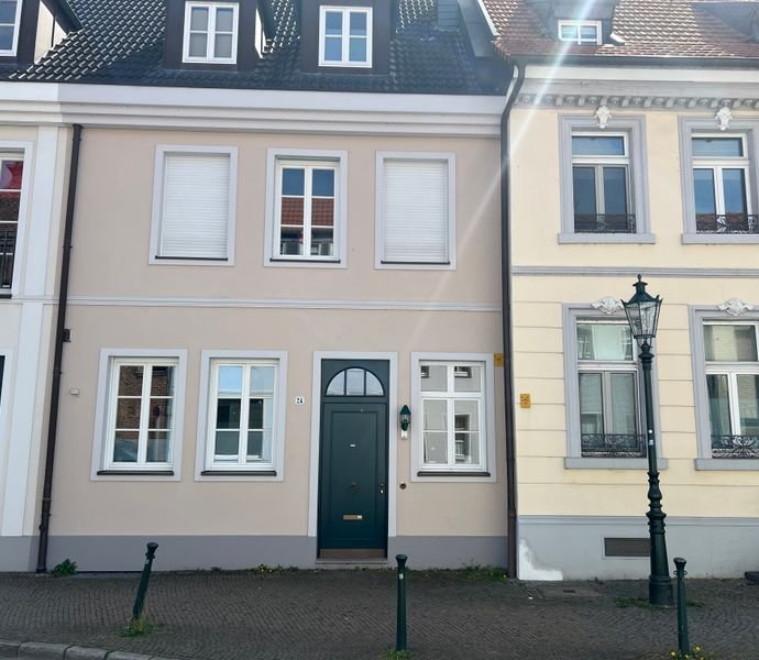 5 Zimmer Wohnung in Düsseldorf (Kaiserswerth)