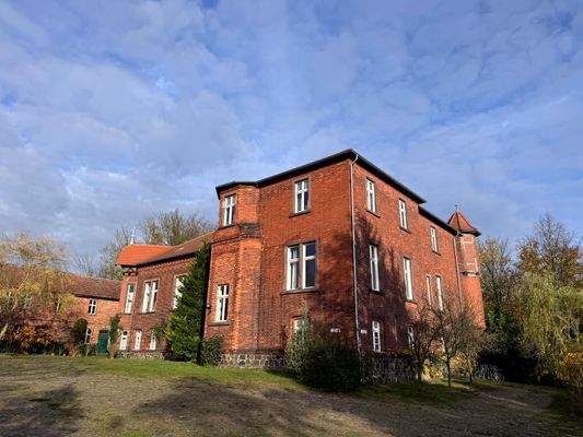 Herrenhaus Altenzaun.jpg