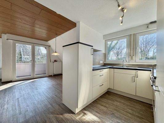 Küche und Esszimmer OG-Whg