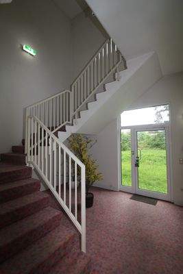 Fluchtweg Treppenhaus im Möbelhaus