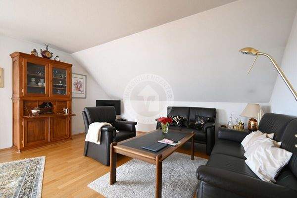 Wohn-/ Esszimmer (Blick 1)