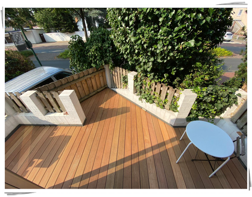 Balkon Arbeits/ Schlafzimmer