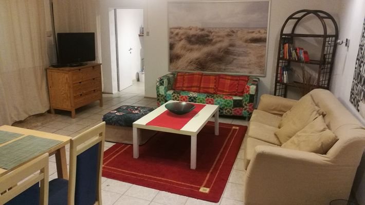 Satelliten-TV im Wohn/Esszimmer