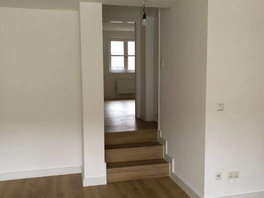 zum Bad und Schlafzimmer