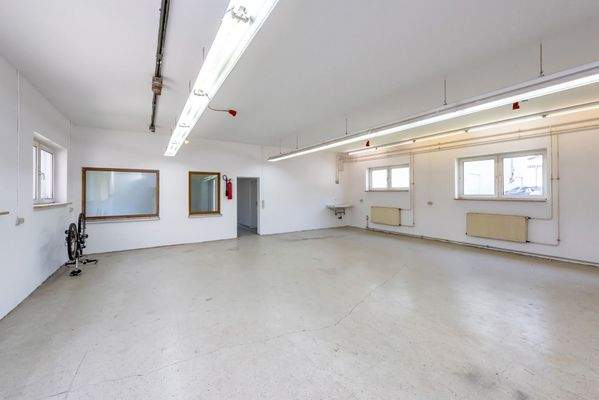 Produktionshalle/ Werkstatt