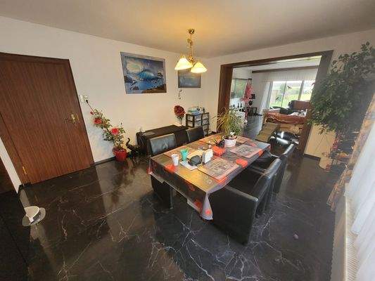 EG Wohnzimmer I und II