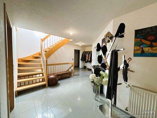 Treppe zum Spitzboden