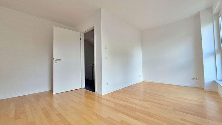 1. OG Zimmer 2.1.jpg