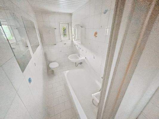  OG rechts - Badezimmer