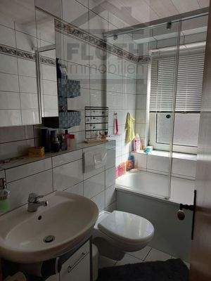 Busch Str. - 1. OG links - Bad (1)