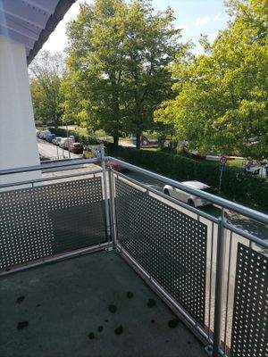 Balkon zum Schwimmbad