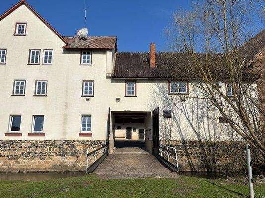 Übergang von der Weide zum Anwesen